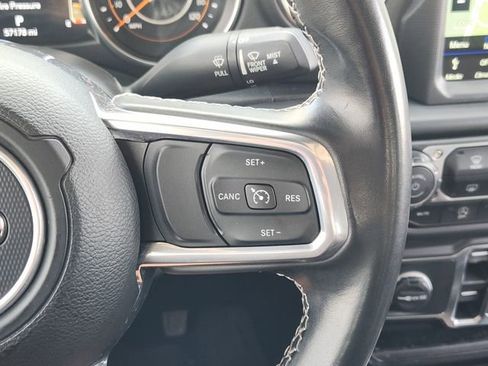 Used 2022 Jeep Gladiator Overland w/ Popular Equipment Package image 29