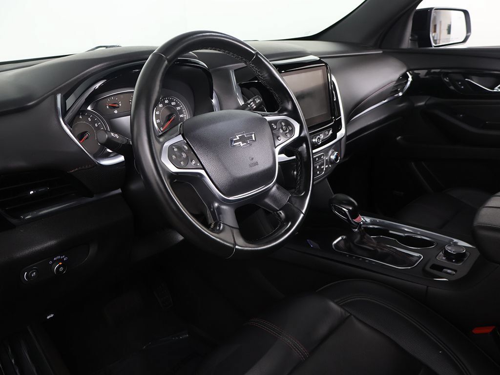 Used 2023 Chevrolet Traverse RS AWD/4WD image 32