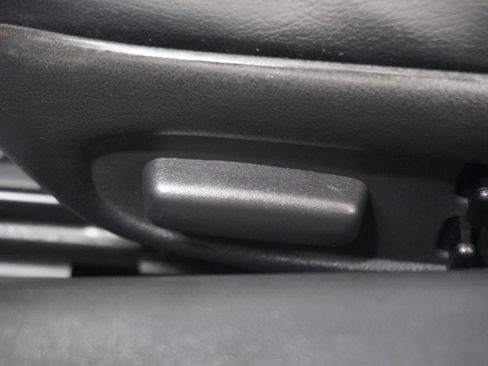 Used 2004 Chevrolet Corvette Convertible w/ Preferred Equipment Group image 16