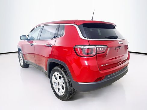 Certified 2025 Jeep Compass Sport image 5