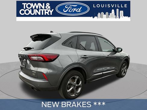 Used 2024 Ford Escape ST-Line w/ Tech Pack #1 AWD/4WD image 4
