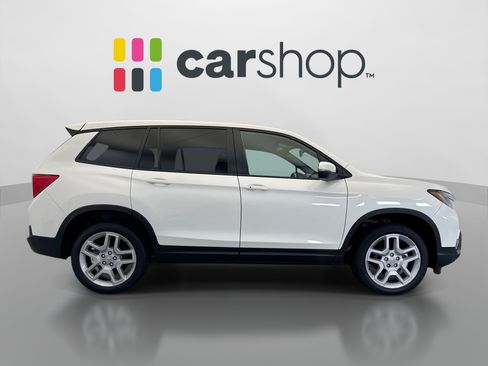 Used 2025 Honda Passport EX-L image 6