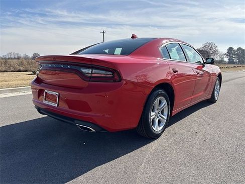 Used 2023 Dodge Charger SXT image 5