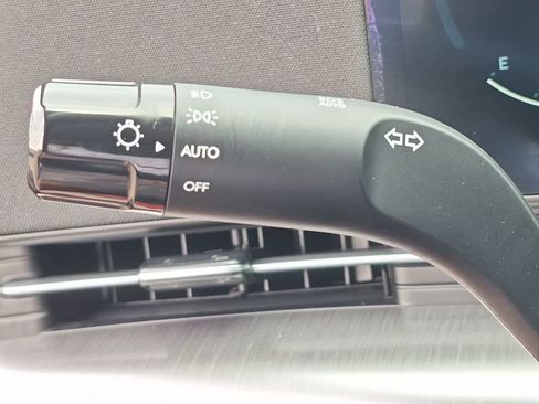 Certified 2024 Hyundai Kona Limited AWD/4WD image 18
