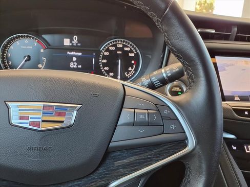 Certified 2024 Cadillac XT5 Premium Luxury FWD image 28