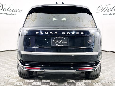 Used 2023 Land Rover Range Rover Long Wheelbase SE AWD/4WD image 5