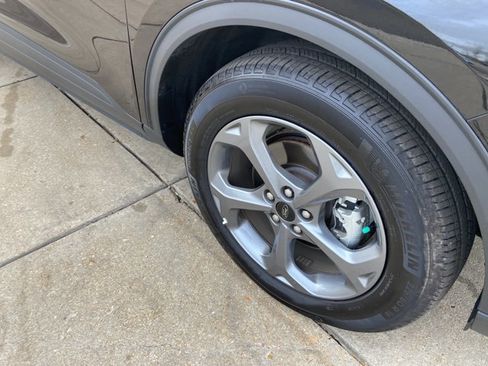 Used 2025 Ford Escape ST-Line image 31