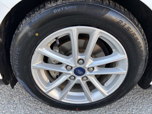 Used 2018 Ford Focus SE image 33