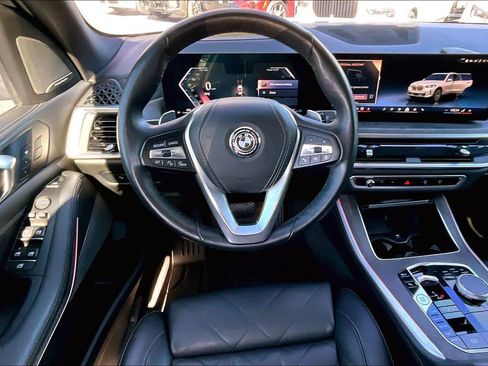 Used 2024 BMW X5 xDrive40i w/ Premium Package image 6