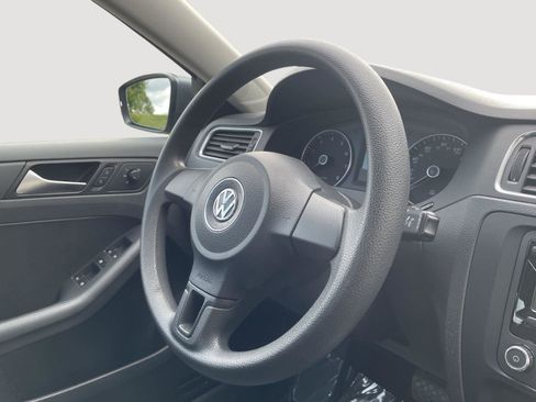 Used 2014 Volkswagen Jetta SE FWD image 6