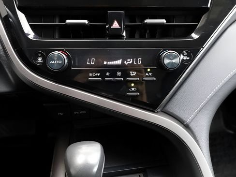 Certified 2023 Toyota Camry SE FWD image 36