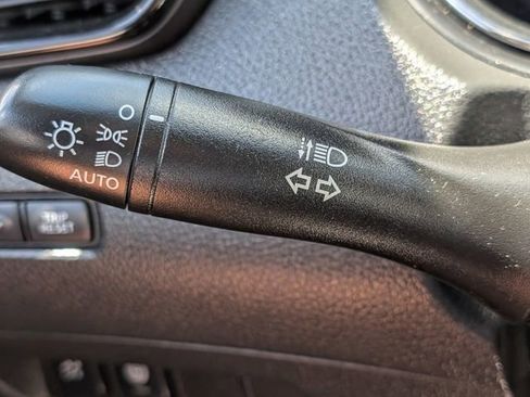 Used 2020 Nissan Rogue Sport S FWD image 28