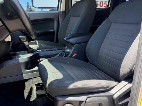 Used 2019 Ford Ranger XLT w/ Black Appearance Package RWD image 18