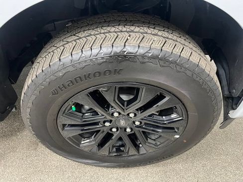 Used 2025 Ford F150 Lariat AWD/4WD image 16