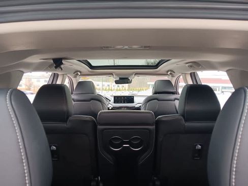 Used 2023 Acura MDX SH-AWD w/ Technology Package image 11