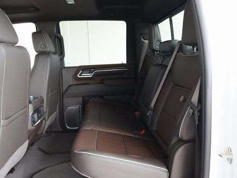 New 2026 GMC Sierra 2500 Denali w/ Denali Reserve Package image 15