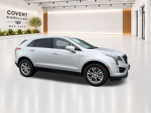 Used 2020 Cadillac XT5 Premium Luxury FWD image 13