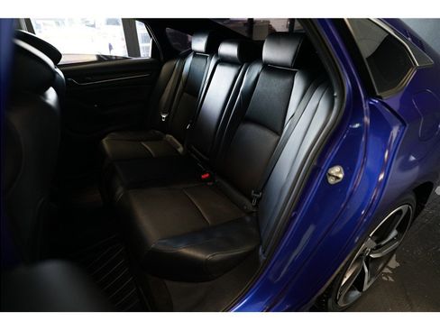 Used 2018 Honda Accord Sport image 12