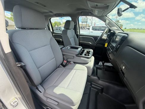 Used 2019 Chevrolet Silverado 2500 W/T AWD/4WD image 9