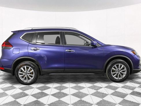 Used 2019 Nissan Rogue SV image 13
