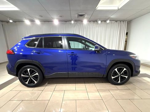 Used 2024 Toyota Corolla Cross XSE image 6