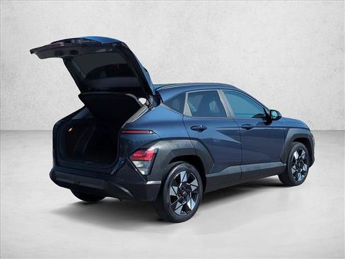 Used 2025 Hyundai Kona SEL FWD image 5