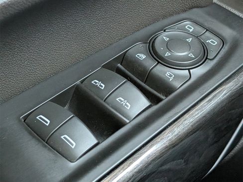 Used 2019 Chevrolet Silverado 1500 LTZ w/ LTZ Plus Package image 22