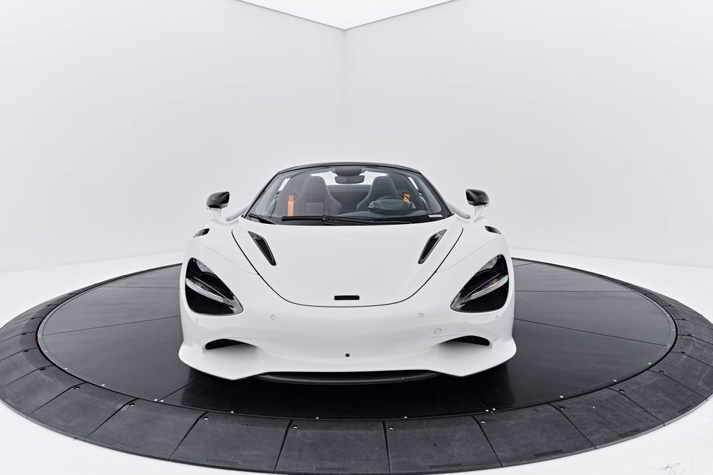 Used 2025 McLaren 750S Spider RWD image 22