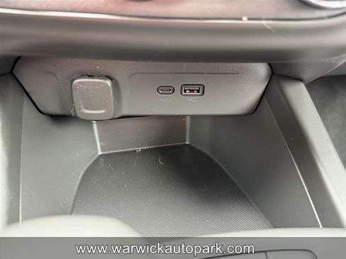 Used 2024 Chevrolet Trax LS FWD image 9