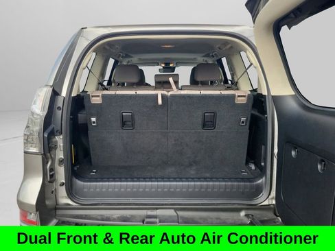 Used 2023 Lexus GX 460 Premium image 10