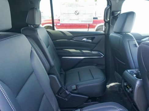 New 2026 Chevrolet Traverse LT w/ Driver Confidence Package FWD image 15