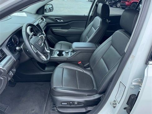 Used 2023 GMC Acadia SLT image 9