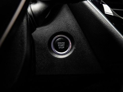 Used 2023 Toyota Corolla SE image 22