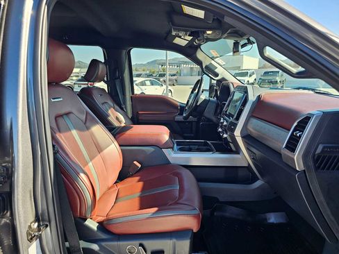 Used 2022 Ford F350 Platinum AWD/4WD image 10