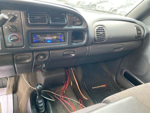 Used 2001 Dodge Ram 1500 Truck Quad Cab Short Bed 4WD image 11