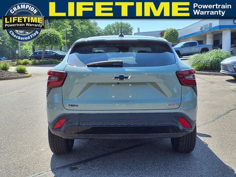 Used 2024 Chevrolet Trax RS w/ Driver Confidence Package FWD image 6