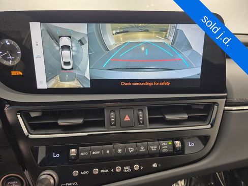 Used 2025 Lexus ES 300h w/ Technology Package FWD image 22