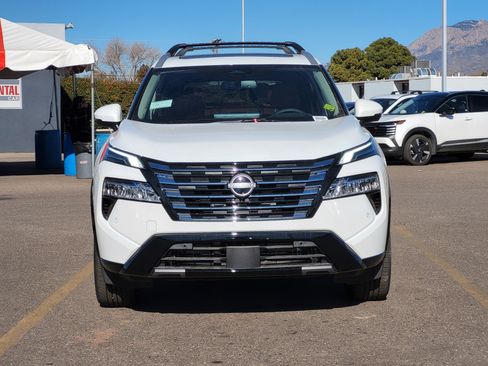 New 2026 Nissan Rogue Platinum w/ Platinum Premium Package image 2