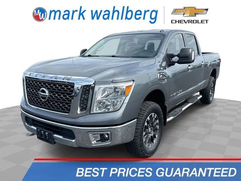 Used 2017 Nissan Titan SV image 1