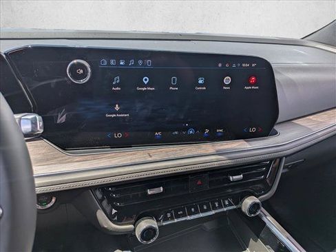 Used 2026 Chevrolet Suburban LS w/ LS Custom Edition AWD/4WD image 13