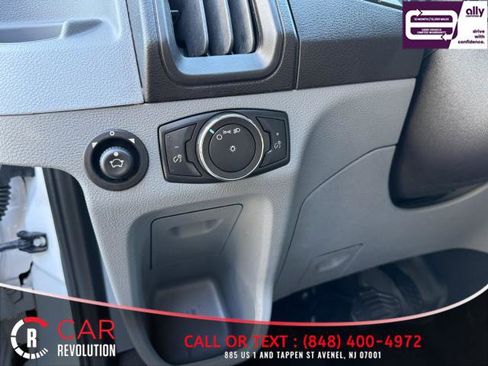 Used 2019 Ford Transit 150 XL image 30