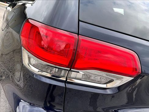 Used 2018 Jeep Grand Cherokee Overland image 22