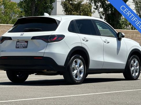 Certified 2023 Honda HR-V LX image 4