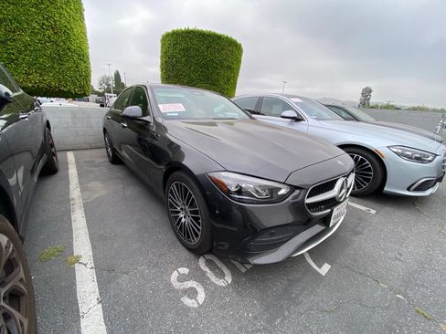 Used 2023 Mercedes-Benz C 300 Sedan image 2