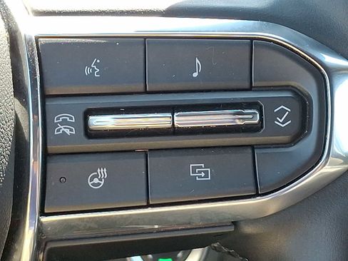 Used 2025 GMC Terrain Elevation image 22