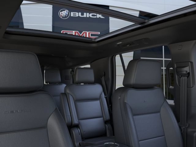 New 2026 GMC Yukon Denali w/ Sun & Power Step Package AWD/4WD image 25