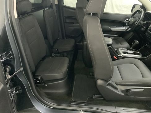 Used 2017 Chevrolet Colorado LT AWD/4WD image 21