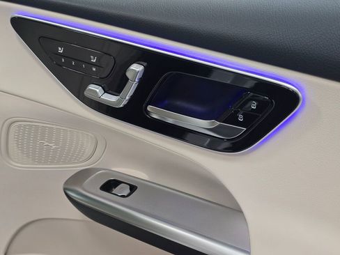 New 2026 Mercedes-Benz GLC 300 4MATIC image 26