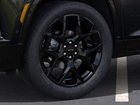 New 2026 Chevrolet Traverse RS w/ LPO, Floor Liner Package image 9