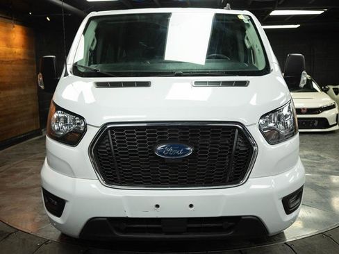 Used 2023 Ford Transit 350 XLT image 3